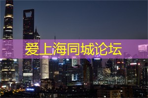 合聚在璀璨星空下的夜晚派对